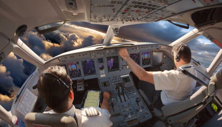 how-much-do-airline-pilots-make-sadvin